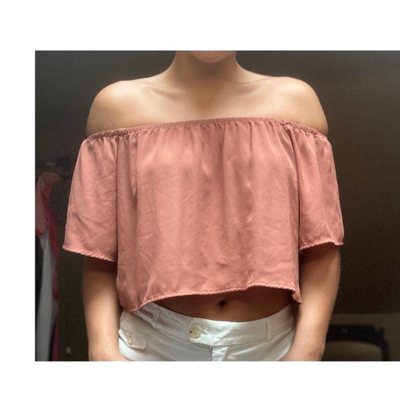 Off The Shoulder Crop Top - Picture 5 of 6